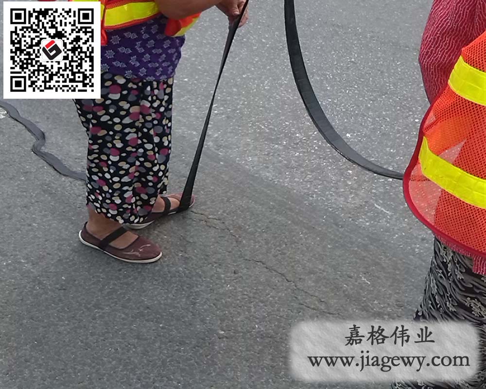 貼縫帶施工省時省力，無需專用設(shè)備